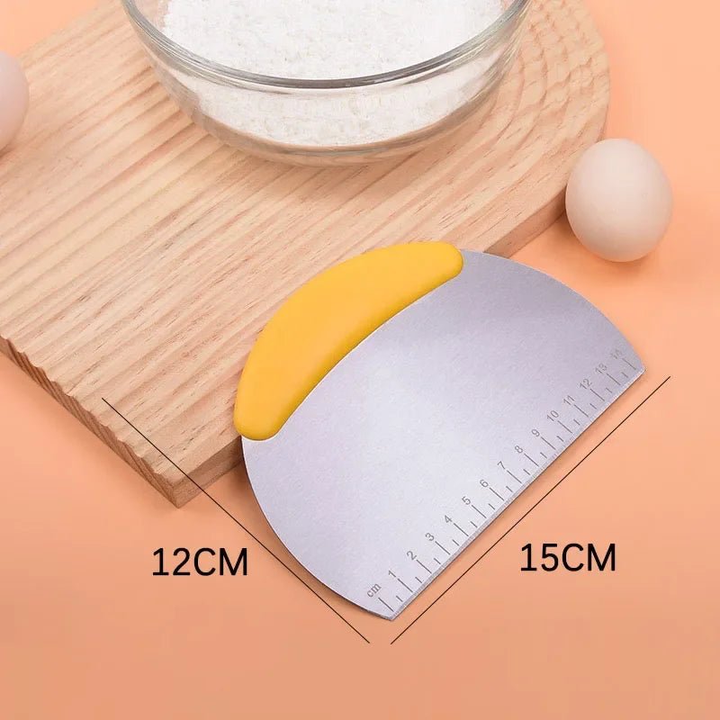 Coupe Pâte - PastryCutter™ - Jaune - Mon Univers Cuisine