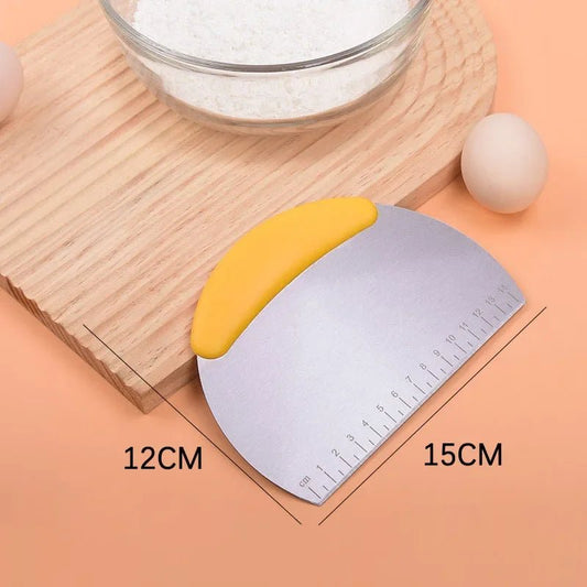 Coupe Pâte - PastryCutter™ - Jaune - Mon Univers Cuisine