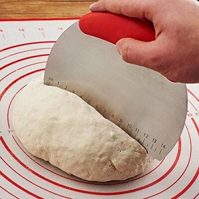 Coupe Pâte - PastryCutter™ - Rouge - Mon Univers Cuisine