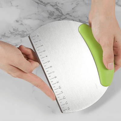 Coupe Pâte - PastryCutter™ - Vert - Mon Univers Cuisine